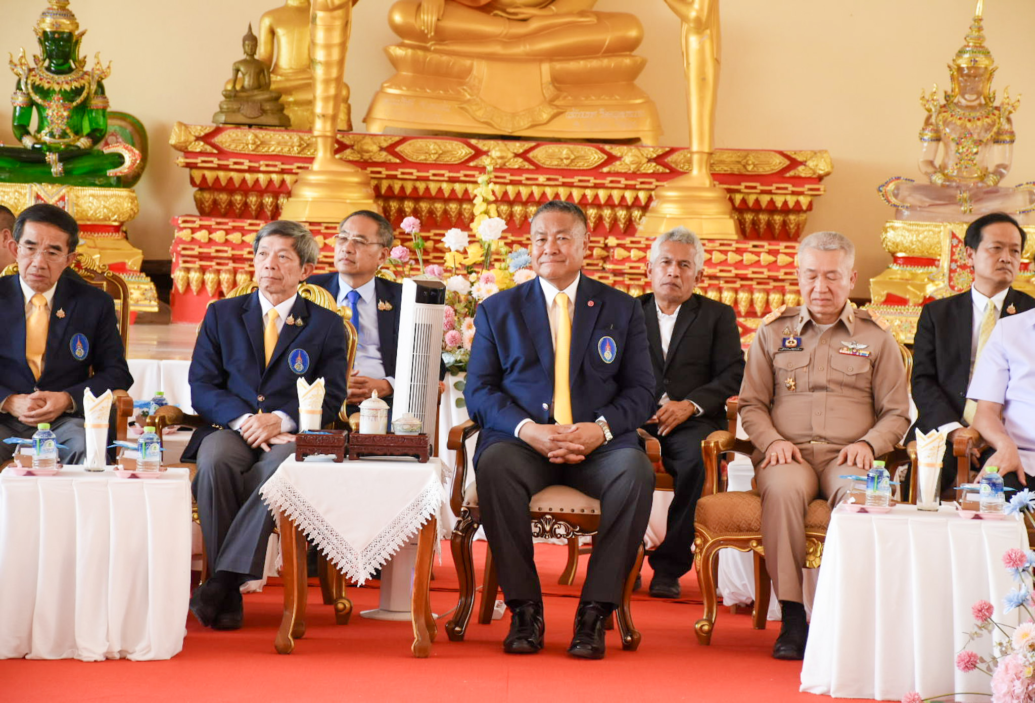 ต้อนรับนายพลากร สุวรรณรัฐ องคมนตรี ในโอกาสมาเยี่ยมชมการดำเนินงานของโรงพยาบาลสมเด็จพระยุพราชเวียงสระ