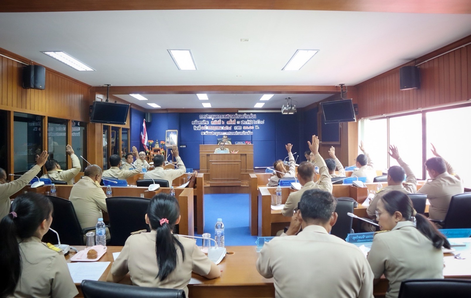 การประชุมสภาเทศบาลตำบลบ้านส้อง สมัยสามัญ สมัยที่ 2 ครั้งที่ 3 ประจำปี 2568