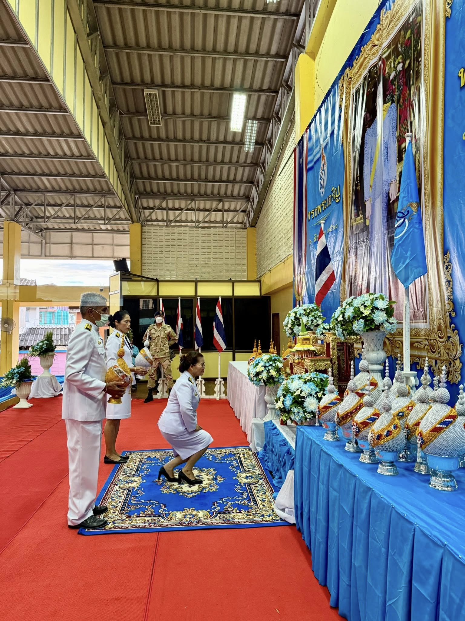 ร่วมพิธีถวายเครื่องราชสักการะและวางพานพุ่มและพิธีจุดเทียนชัยถวายพระพร สมเด็จพระนางเจ้าสิริกิติ์ พระบรมราชินีนาถ พระบรมราชชนนีพันปีหลวง เนื่องในโอกาสวันเฉลิมพระชนมพรรษา 12 สิงหา 2568