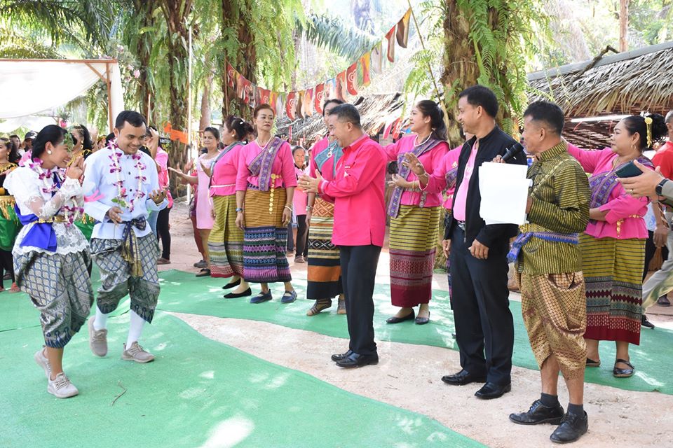 โครงการเวียงสระสีชมพู หอบรักมาห่มป่า